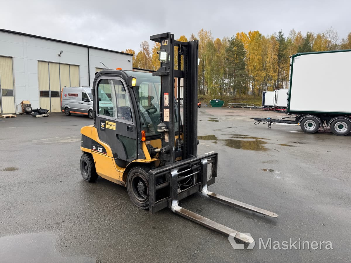 Dieseltruck CAT DP30N - Dieseltruck: bild 3 Dieseltruck CAT DP30N - Dieseltruck: bild 3