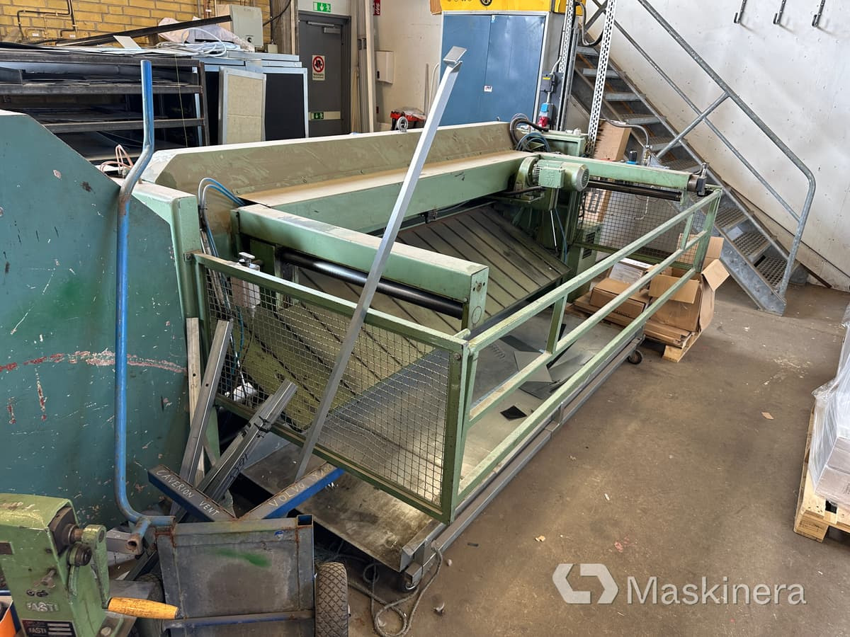 Gradsax Göteneds L-325F - Metallbearbetningsmaskin: bild 5 Gradsax Göteneds L-325F - Metallbearbetningsmaskin: bild 5