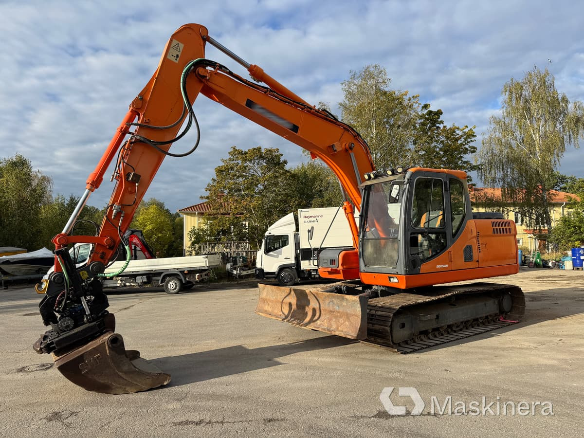Grävmaskin Doosan DX140LC - Bandgrävare: bild 1 Grävmaskin Doosan DX140LC - Bandgrävare: bild 1