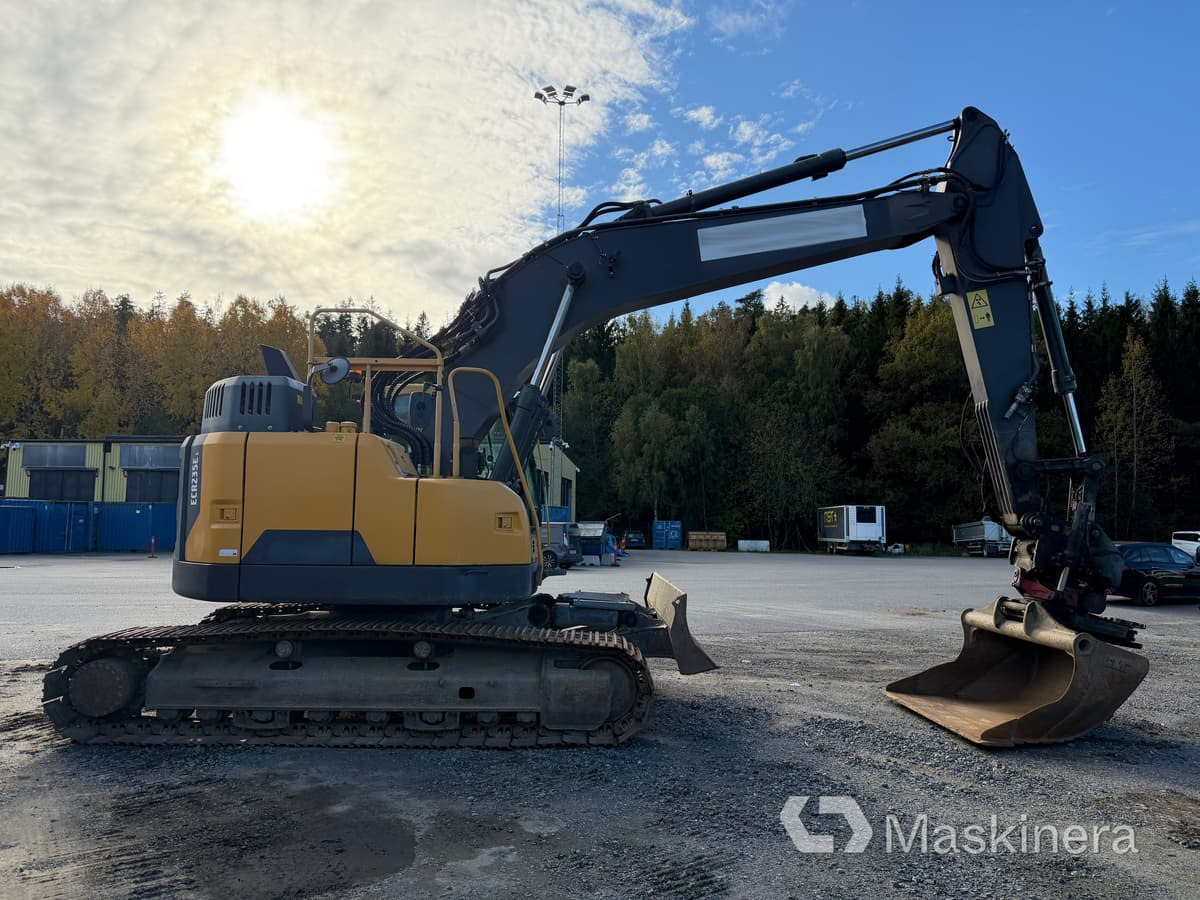 Grävmaskin Vovlo ECR235EL - Bandgrävare: bild 4 Grävmaskin Vovlo ECR235EL - Bandgrävare: bild 4