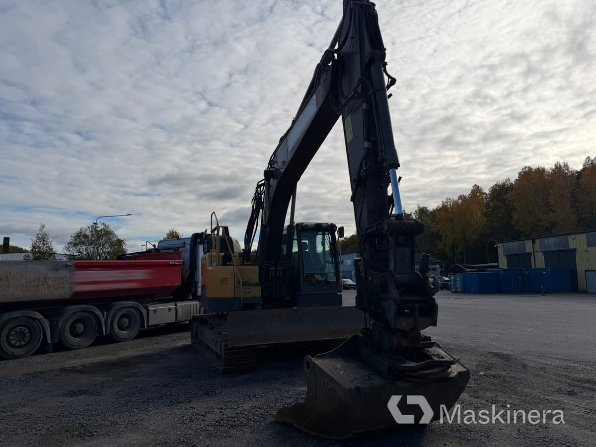 Grävmaskin Vovlo ECR235EL - Bandgrävare: bild 2 Grävmaskin Vovlo ECR235EL - Bandgrävare: bild 2