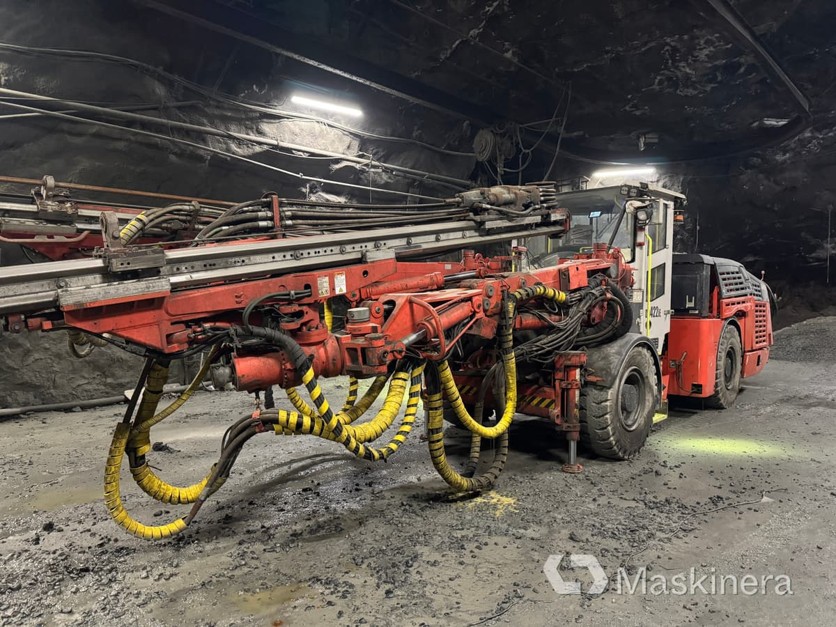 Gruv-borrigg för underjordsbruk Sandvik DD422iE - Borrmaskin: bild 1 Gruv-borrigg för underjordsbruk Sandvik DD422iE - Borrmaskin: bild 1