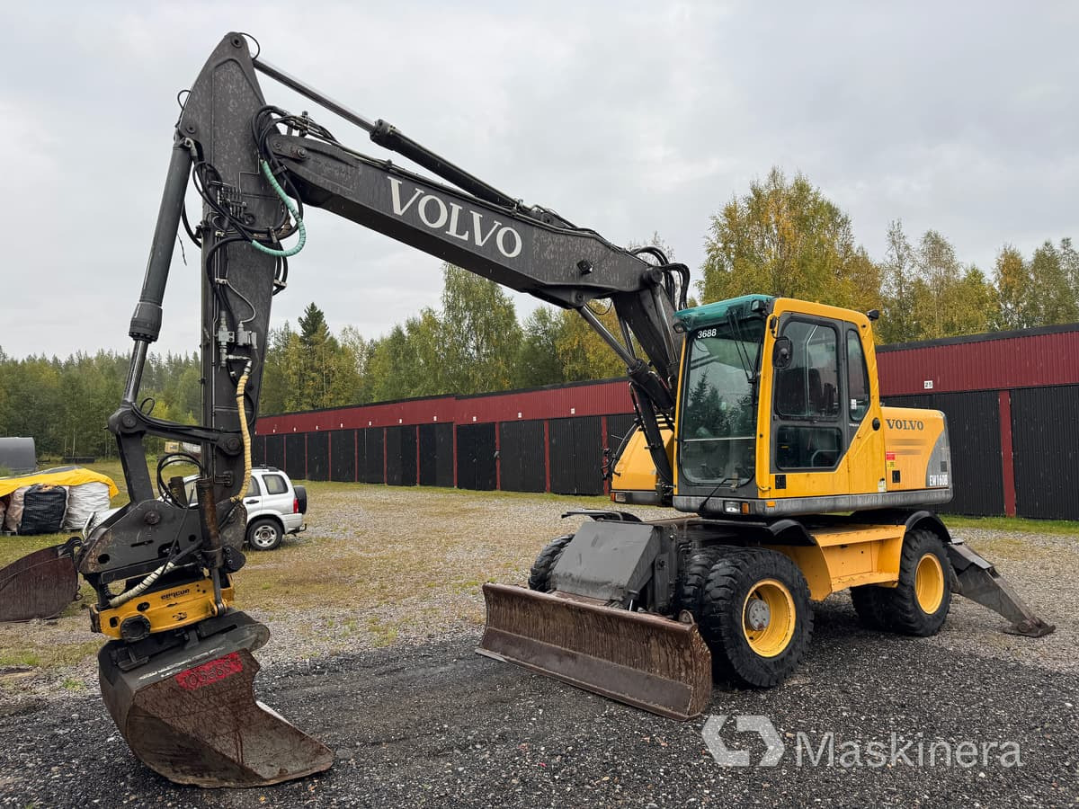 Hjulgrävare Volvo EW160B med tillbehör - Bandgrävare: bild 1 Hjulgrävare Volvo EW160B med tillbehör - Bandgrävare: bild 1