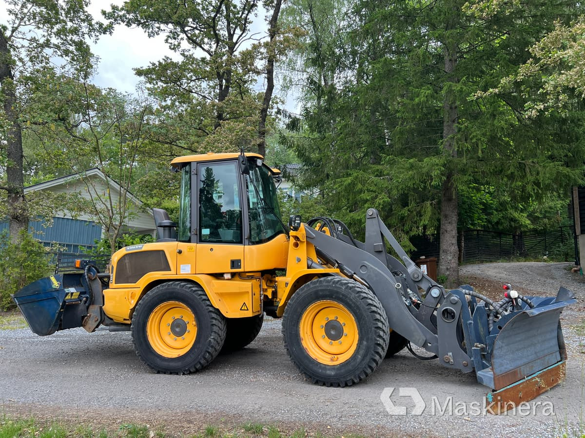 Hjullastare Volvo L35G med tillbehör - Hjullastare: bild 4 Hjullastare Volvo L35G med tillbehör - Hjullastare: bild 4