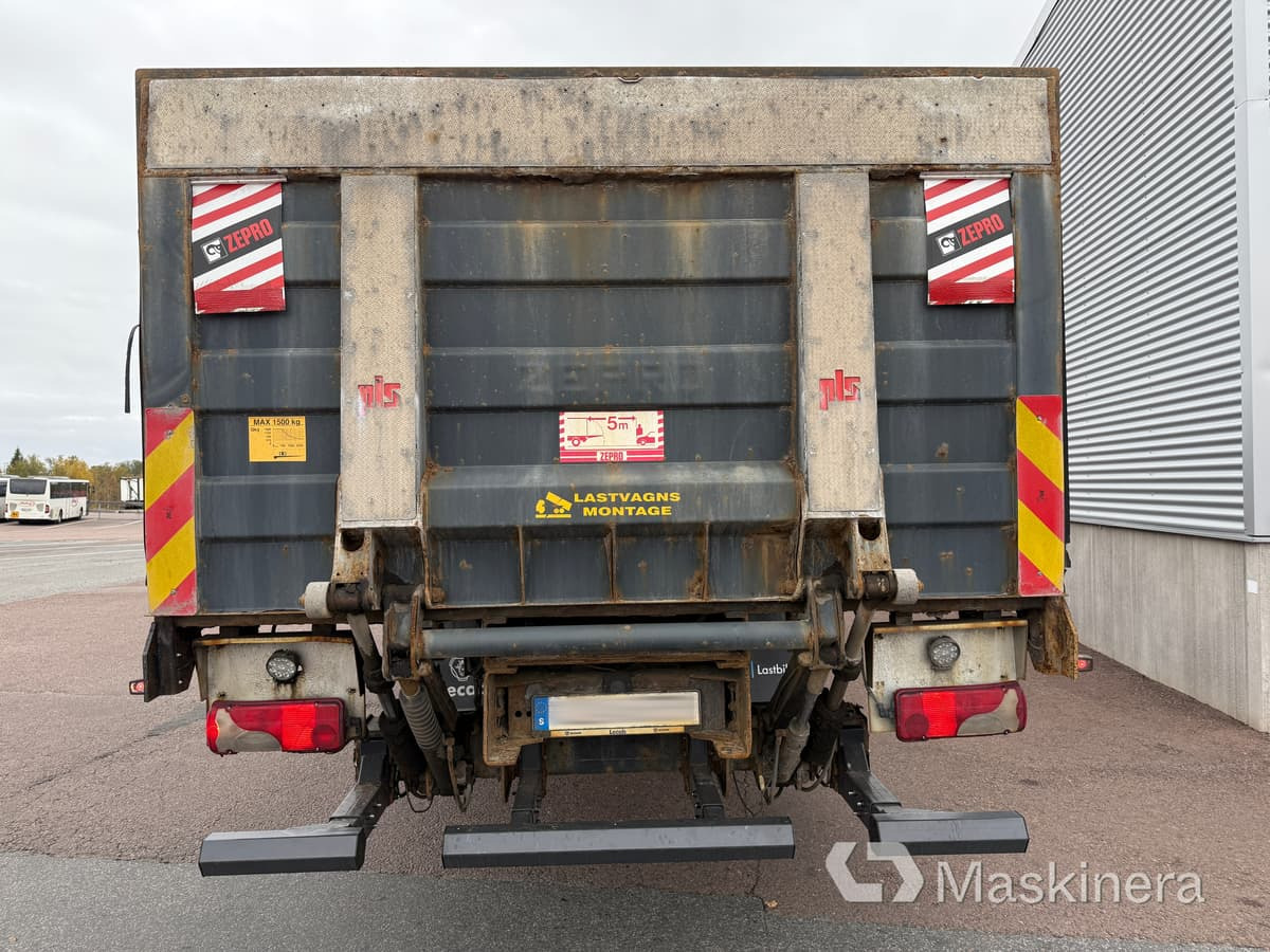Kranbil Scania P320 - Flakbil, Kranbil: bild 4 Kranbil Scania P320 - Flakbil, Kranbil: bild 4