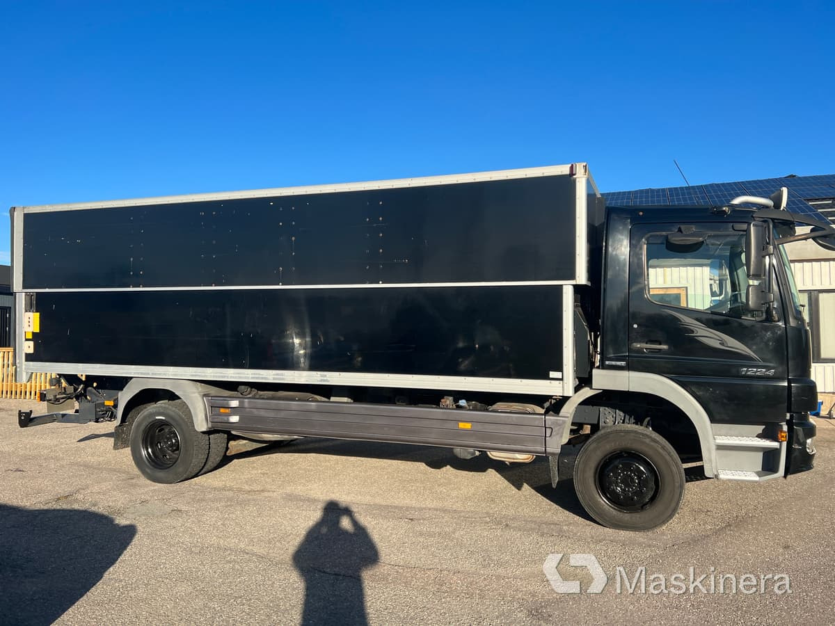 Lastbil Mercedes-Benz Atego 1224 L - Lastbil med skåp: bild 4 Lastbil Mercedes-Benz Atego 1224 L - Lastbil med skåp: bild 4