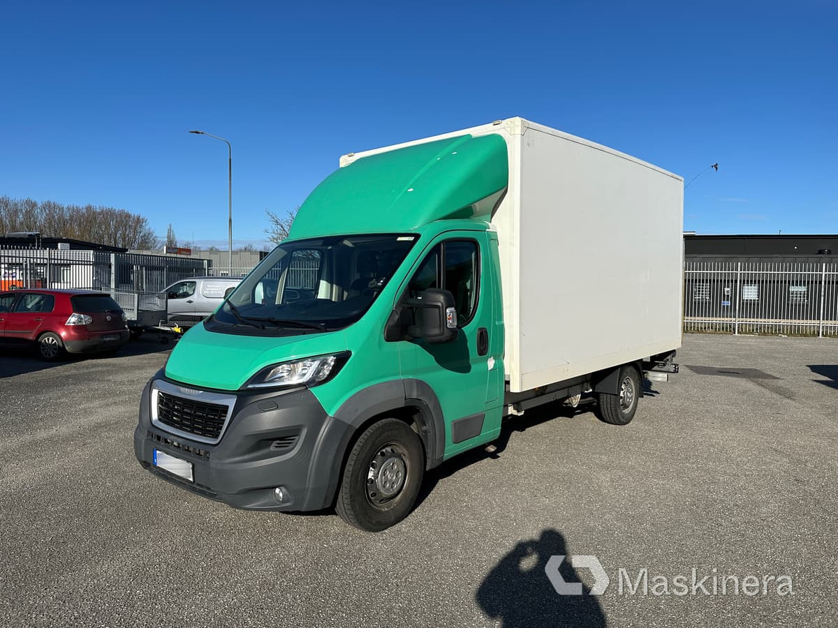 Lastbil Peugeot Boxer 2017 - Volymskåp: bild 1 Lastbil Peugeot Boxer 2017 - Volymskåp: bild 1