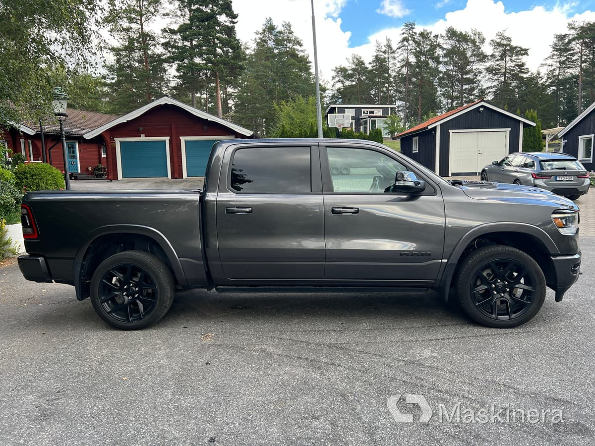 Pickup Dodge Ram 1500 - Skåpbil: bild 2 Pickup Dodge Ram 1500 - Skåpbil: bild 2