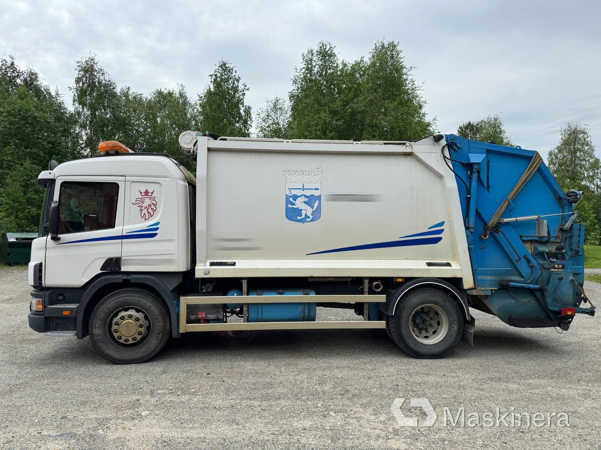 Scania P94DB 4X2 NA 230 Sopbil Scania P94DB 4X2 Baklastare - Sopbil: bild 2 Scania P94DB 4X2 NA 230 Sopbil Scania P94DB 4X2 Baklastare - Sopbil: bild 2