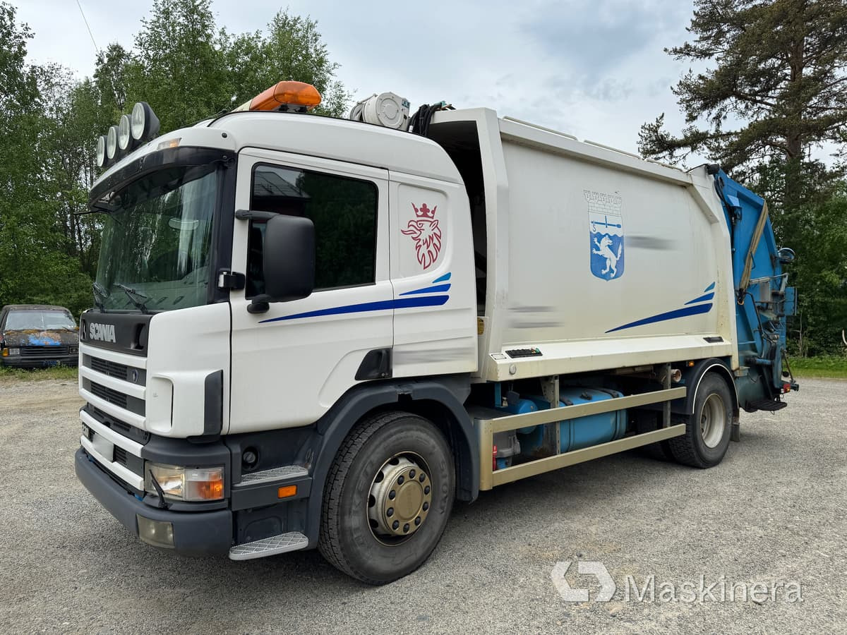 Scania P94DB 4X2 NA 230 Sopbil Scania P94DB 4X2 Baklastare - Sopbil: bild 1 Scania P94DB 4X2 NA 230 Sopbil Scania P94DB 4X2 Baklastare - Sopbil: bild 1