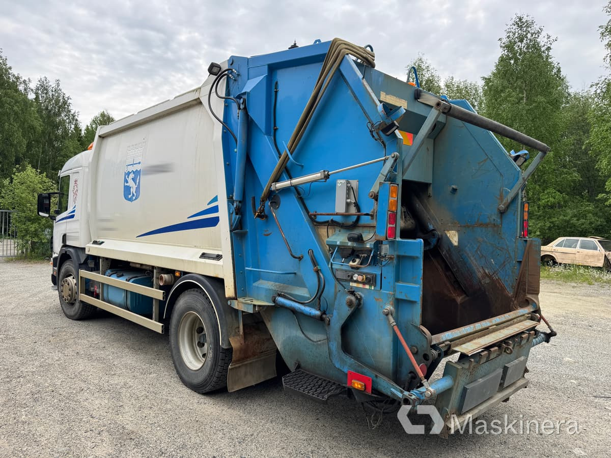Scania P94DB 4X2 NA 230 Sopbil Scania P94DB 4X2 Baklastare - Sopbil: bild 3 Scania P94DB 4X2 NA 230 Sopbil Scania P94DB 4X2 Baklastare - Sopbil: bild 3