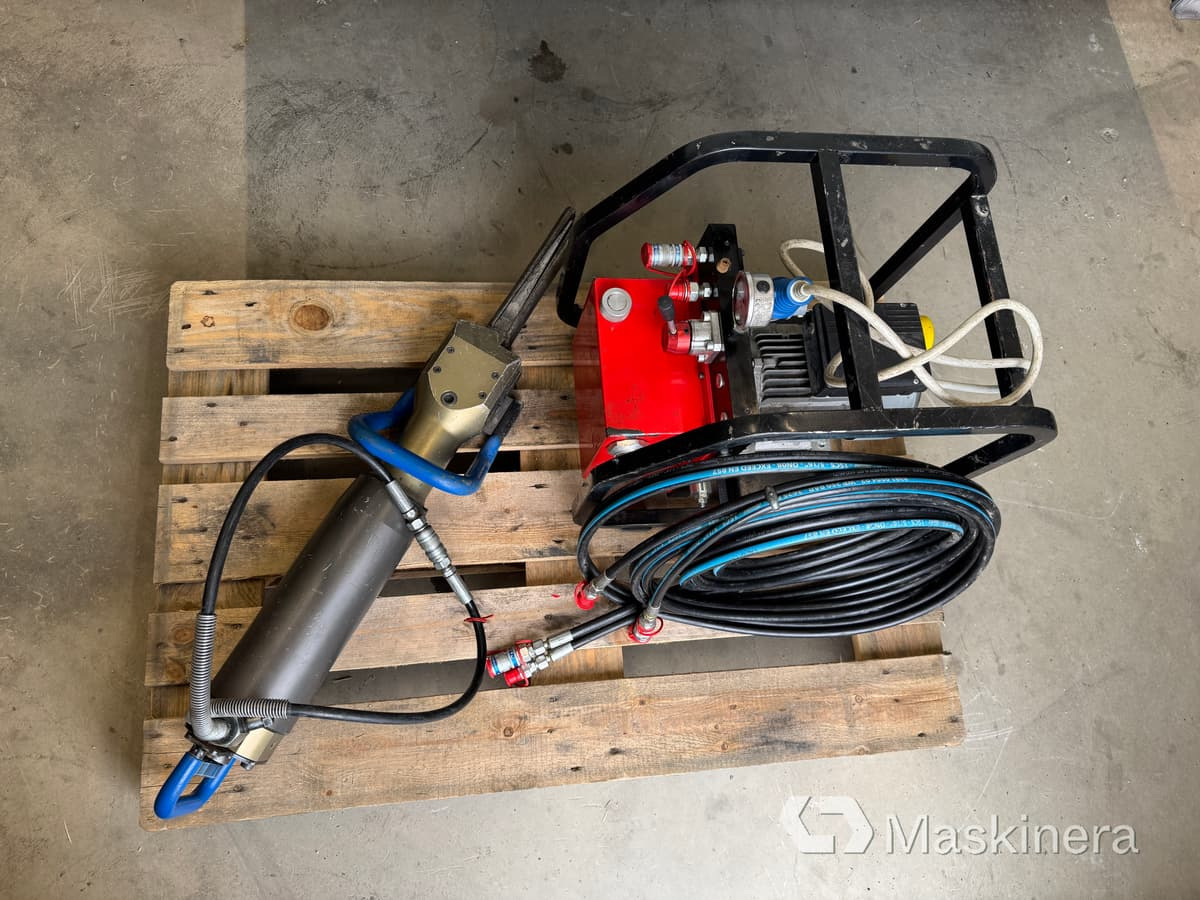 Tehma SP400 & Tehma Centralina PP600-E Stenspräckare Tehma SP400 med hydraulaggregat och slang - Entreprenadutrustning: bild 2 Tehma SP400 & Tehma Centralina PP600-E Stenspräckare Tehma SP400 med hydraulaggregat och slang - Entreprenadutrustning: bild 2