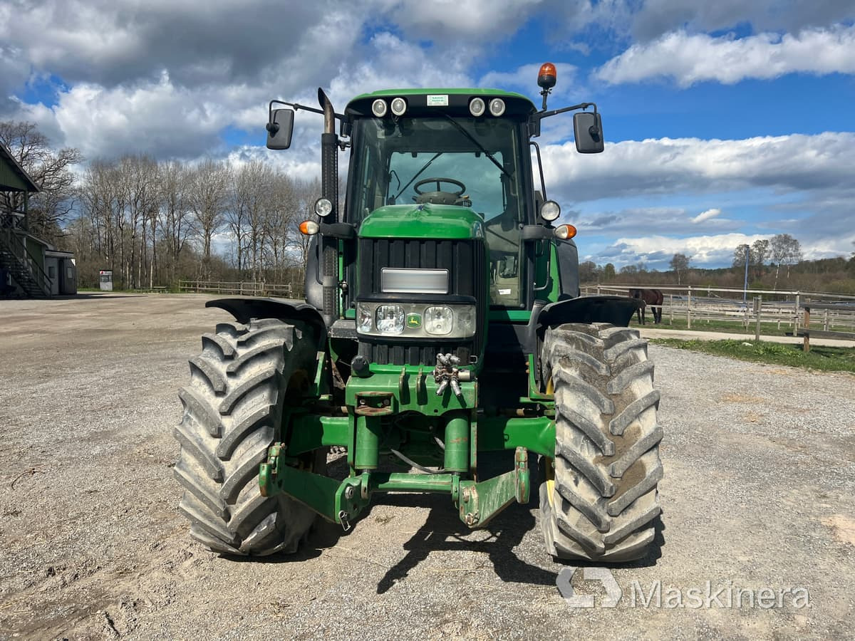 Traktor John Deere 6930 Premium med frontlyft - Traktor: bild 2 Traktor John Deere 6930 Premium med frontlyft - Traktor: bild 2