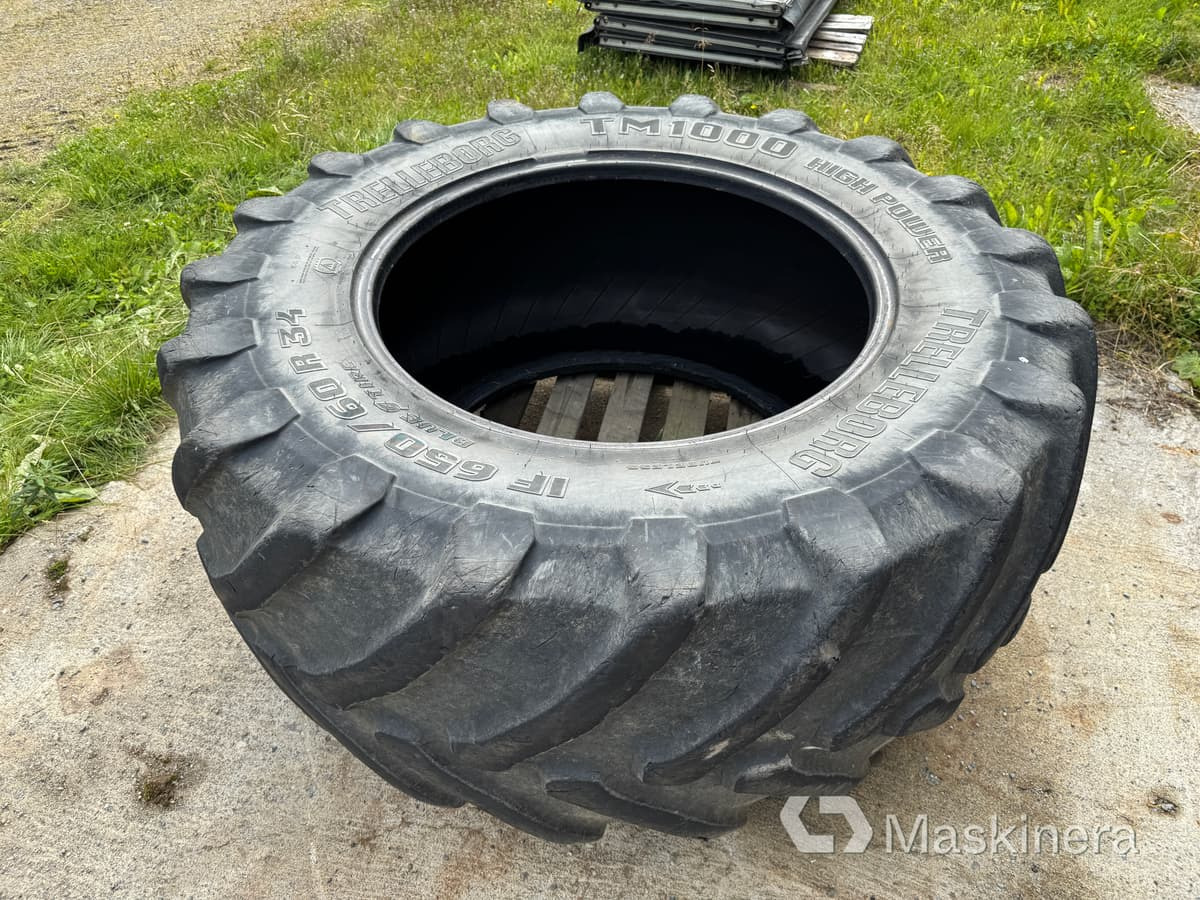 Trelleborg TM1000 High Power Traktordäck Trelleborg - Däck för Traktor: bild 1 Trelleborg TM1000 High Power Traktordäck Trelleborg - Däck för Traktor: bild 1
