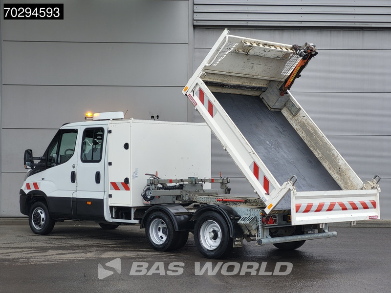 Iveco Daily 35C15 3.0L Kipper met Kist Maxicargo Airco Cruise Camera Euro6 Tipper Benne Kieper 2m3 Airco Dubbel cabine Cruise control - Transportbil med tippflak: bild 2 Iveco Daily 35C15 3.0L Kipper met Kist Maxicargo Airco Cruise Camera Euro6 Tipper Benne Kieper 2m3 Airco Dubbel cabine Cruise control - Transportbil med tippflak: bild 2