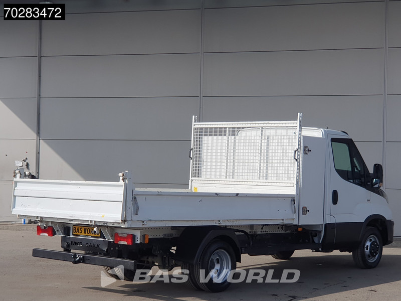 Iveco Daily 35C16 3.0L Kipper met Kist Dubbellucht 3,5t Trekhaak Airco Cruise Euro6 Tipper Benne Kieper 2m3 Airco Trekhaak Cruise control - Transportbil med tippflak: bild 5 Iveco Daily 35C16 3.0L Kipper met Kist Dubbellucht 3,5t Trekhaak Airco Cruise Euro6 Tipper Benne Kieper 2m3 Airco Trekhaak Cruise control - Transportbil med tippflak: bild 5