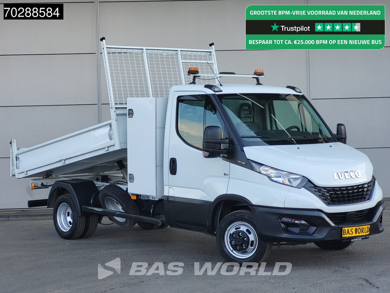 Iveco Daily 35C16 3.0L Kipper met Kist Dubbellucht 3,5t Trekhaak Navi Airco Cruise Camera Euro6 Tipper Benne Kieper 2m3 Airco Trekhaak Cruis - Transportbil med tippflak: bild 1 Iveco Daily 35C16 3.0L Kipper met Kist Dubbellucht 3,5t Trekhaak Navi Airco Cruise Camera Euro6 Tipper Benne Kieper 2m3 Airco Trekhaak Cruis - Transportbil med tippflak: bild 1