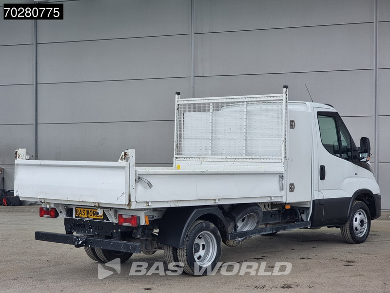 Iveco Daily 35C16 3.0L Open Laadbak met Kist Dubbellucht 3,5t Trekhaak Airco Cruise Pritsche Pickup Open Box Airco Cruise control - Transportbil med flak: bild 2 Iveco Daily 35C16 3.0L Open Laadbak met Kist Dubbellucht 3,5t Trekhaak Airco Cruise Pritsche Pickup Open Box Airco Cruise control - Transportbil med flak: bild 2