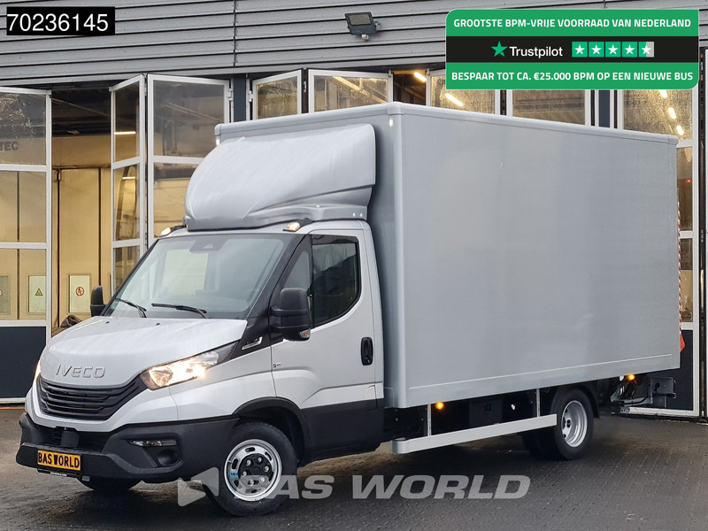 Iveco Daily 35C18 2025 MODEL 3.0L Automaat 1000kg Laadklep ACC Navi Airco Zijdeur Bakwagen Meubelbak Koffer 21m3 Airco - Volymskåp: bild 1 Iveco Daily 35C18 2025 MODEL 3.0L Automaat 1000kg Laadklep ACC Navi Airco Zijdeur Bakwagen Meubelbak Koffer 21m3 Airco - Volymskåp: bild 1