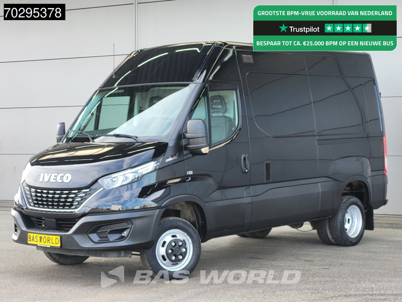 Iveco Daily 35C18 3.0L Automaat L2H2 Dubbellucht 3,5t Trekhaak Navi Airco Cruise Camera Euro6 L2 Airco Trekhaak Cruise control - Skåpbil: bild 1 Iveco Daily 35C18 3.0L Automaat L2H2 Dubbellucht 3,5t Trekhaak Navi Airco Cruise Camera Euro6 L2 Airco Trekhaak Cruise control - Skåpbil: bild 1