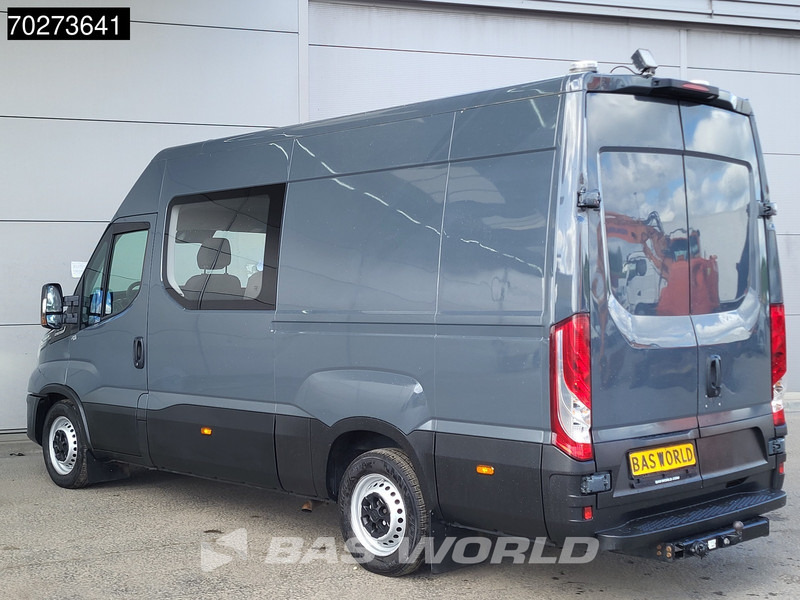 Iveco Daily 35S16 Dubbel Cabine Automaat 3,5t Trekhaak Werkplaatsinrichting LED Airco Cruise Camera Parkeersensoren DC Doka Mixto 8m3 Airco - Skåpbil: bild 2 Iveco Daily 35S16 Dubbel Cabine Automaat 3,5t Trekhaak Werkplaatsinrichting LED Airco Cruise Camera Parkeersensoren DC Doka Mixto 8m3 Airco - Skåpbil: bild 2