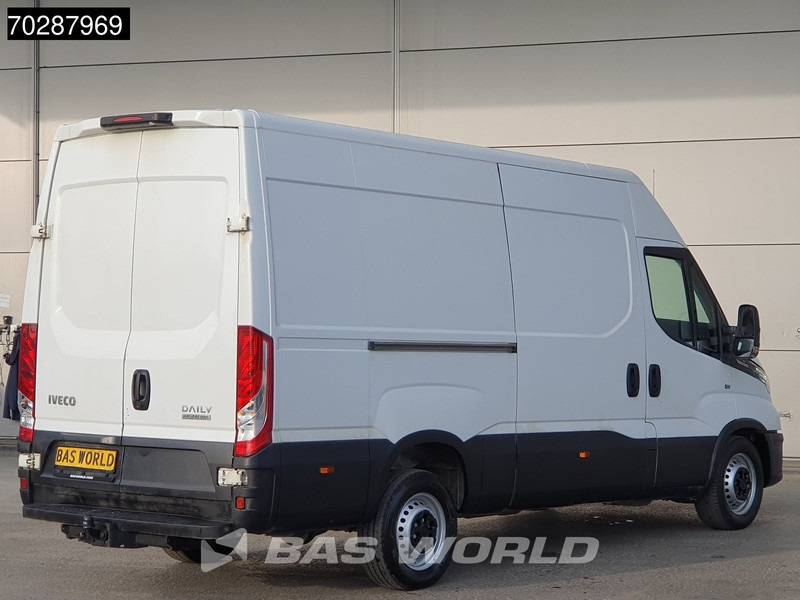 Iveco Daily 35S18 3.0L Automaat L2H2 3,5t Trekhaak 180PK LED Navi Airco Cruise Camera Euro6 L2 12m3 Airco Trekhaak Cruise control - Skåpbil: bild 3 Iveco Daily 35S18 3.0L Automaat L2H2 3,5t Trekhaak 180PK LED Navi Airco Cruise Camera Euro6 L2 12m3 Airco Trekhaak Cruise control - Skåpbil: bild 3