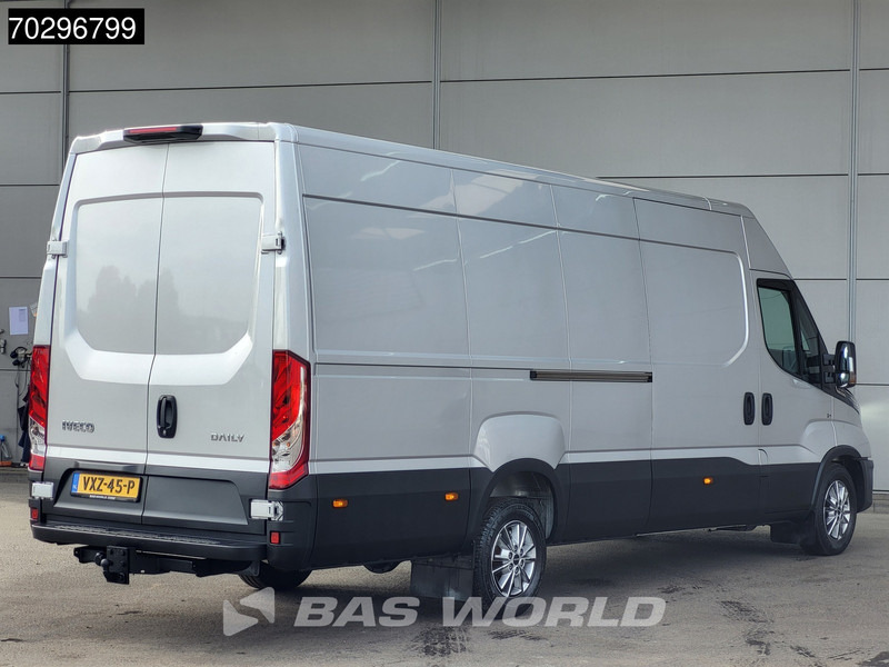 Iveco Daily 35S18 3.0L Automaat L3H2 3,5t Trekhaak 180PK LED ACC Navi Camera APK 08-2026 Euro6 L4H2 Airco Trekhaak - Skåpbil: bild 5 Iveco Daily 35S18 3.0L Automaat L3H2 3,5t Trekhaak 180PK LED ACC Navi Camera APK 08-2026 Euro6 L4H2 Airco Trekhaak - Skåpbil: bild 5