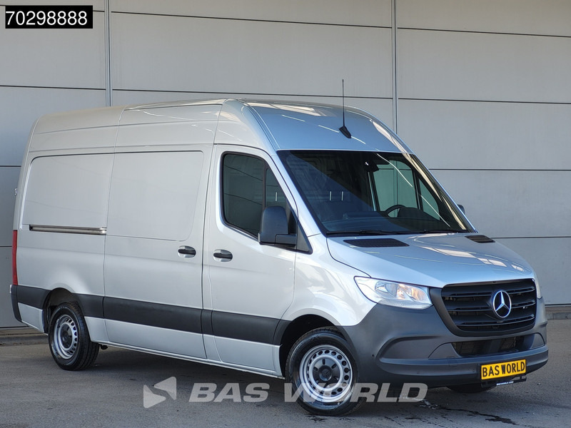Mercedes-Benz Sprinter 315 CDI COMING SOON! Automaat L2H2 150PK Airco Camera Parkeersensoren MBUX CarPlay Euro6 L2 12m3 Airco - Små skåpbil: bild 3 Mercedes-Benz Sprinter 315 CDI COMING SOON! Automaat L2H2 150PK Airco Camera Parkeersensoren MBUX CarPlay Euro6 L2 12m3 Airco - Små skåpbil: bild 3