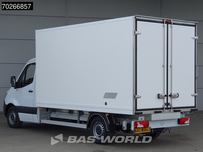 Mercedes-Benz Sprinter 315 CDI Koelwagen Achterdeuren Thermo King C-250 Airco MBUX Koel Koeler Kühl Kühler Kühlwagen Kühlkoffer 17m3 Airco Cruise contr - Kylbil: bild 2 Mercedes-Benz Sprinter 315 CDI Koelwagen Achterdeuren Thermo King C-250 Airco MBUX Koel Koeler Kühl Kühler Kühlwagen Kühlkoffer 17m3 Airco Cruise contr - Kylbil: bild 2
