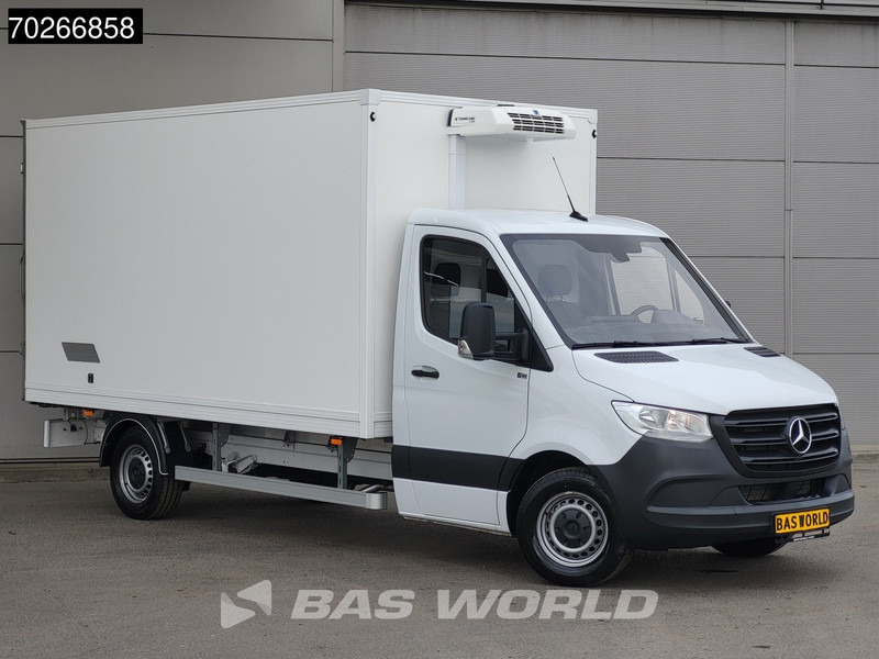 Mercedes-Benz Sprinter 315 CDI Koelwagen Achterdeuren Thermo King C-250 Airco MBUX Koel Koeler Kühl Kühler Kühlwagen Kühlkoffer 17m3 Airco - Kylbil: bild 5 Mercedes-Benz Sprinter 315 CDI Koelwagen Achterdeuren Thermo King C-250 Airco MBUX Koel Koeler Kühl Kühler Kühlwagen Kühlkoffer 17m3 Airco - Kylbil: bild 5