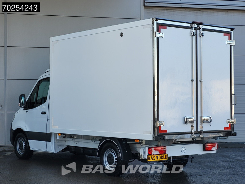 Mercedes-Benz Sprinter 315 CDI Koelwagen Thermo King V-300max 230V stekker Bakwagen Koel Kühlwagen 13m3 Airco Cruise control - Kylbil: bild 2 Mercedes-Benz Sprinter 315 CDI Koelwagen Thermo King V-300max 230V stekker Bakwagen Koel Kühlwagen 13m3 Airco Cruise control - Kylbil: bild 2