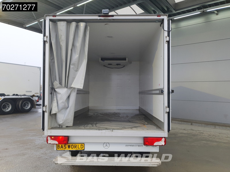 Mercedes-Benz Sprinter 317 CDI Koelwagen Automaat Carrier Xarios 350 230V stekker Cruise Airco Camera Koel Kühlkoffer Koeler Bakwagen 17m3 Airco Cruise - Kylbil: bild 3 Mercedes-Benz Sprinter 317 CDI Koelwagen Automaat Carrier Xarios 350 230V stekker Cruise Airco Camera Koel Kühlkoffer Koeler Bakwagen 17m3 Airco Cruise - Kylbil: bild 3