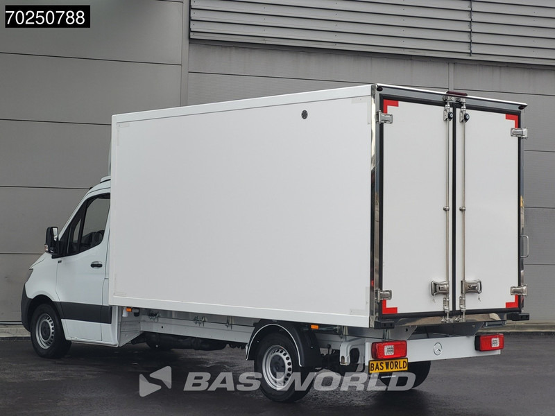 Mercedes-Benz Sprinter 317 CDI Koelwagen Thermo King V-300max 230V stekker Bakwagen Koel Kühlwagen 16m3 Airco Cruise control - Kylbil: bild 3 Mercedes-Benz Sprinter 317 CDI Koelwagen Thermo King V-300max 230V stekker Bakwagen Koel Kühlwagen 16m3 Airco Cruise control - Kylbil: bild 3