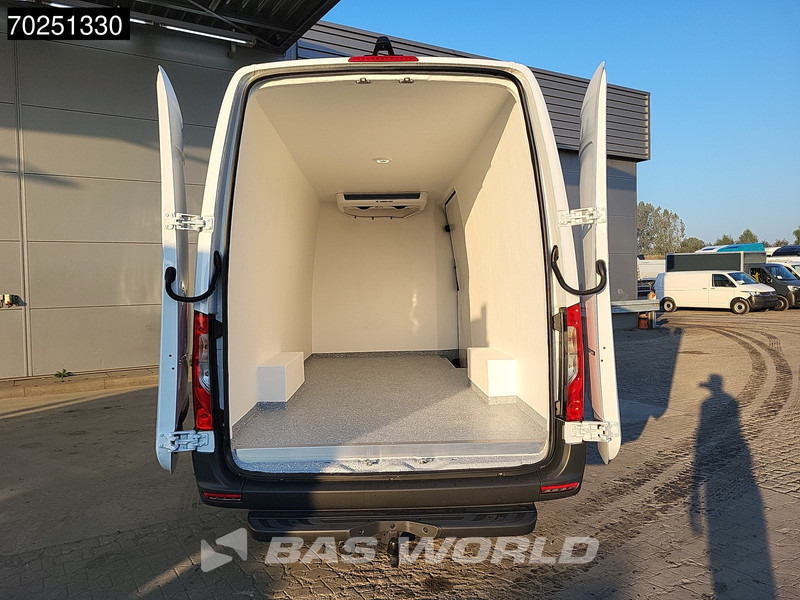 Mercedes-Benz Sprinter 317 CDI L3H2 Koelwagen Thermo King V-200 MAX 230V Stekker Trekhaak Airco Cruise Camera Navi Koeler Koel Kühlwagen 12m3 Airco Tre - Kylbil: bild 3 Mercedes-Benz Sprinter 317 CDI L3H2 Koelwagen Thermo King V-200 MAX 230V Stekker Trekhaak Airco Cruise Camera Navi Koeler Koel Kühlwagen 12m3 Airco Tre - Kylbil: bild 3
