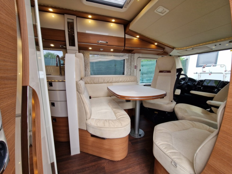 Carthago Chic C Line I 4.9 LE/L - Helintegrerad husbil: bild 3 Carthago Chic C Line I 4.9 LE/L - Helintegrerad husbil: bild 3