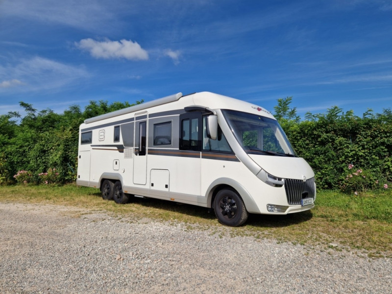 Carthago Chic C-Line I 5.9 XL LE - Helintegrerad husbil: bild 1 Carthago Chic C-Line I 5.9 XL LE - Helintegrerad husbil: bild 1
