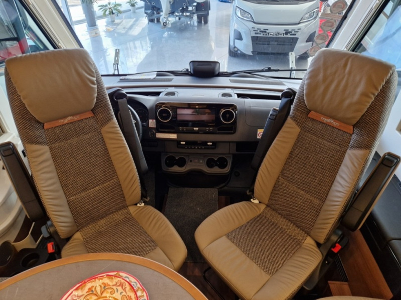 Carthago Chic E-Line I 64 XL QB Mercedes - Helintegrerad husbil: bild 5 Carthago Chic E-Line I 64 XL QB Mercedes - Helintegrerad husbil: bild 5