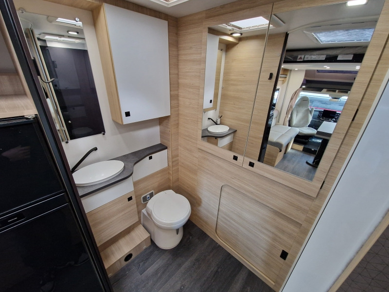 Chausson 640 First Line Ford - Halvintegrerad husbil: bild 5 Chausson 640 First Line Ford - Halvintegrerad husbil: bild 5