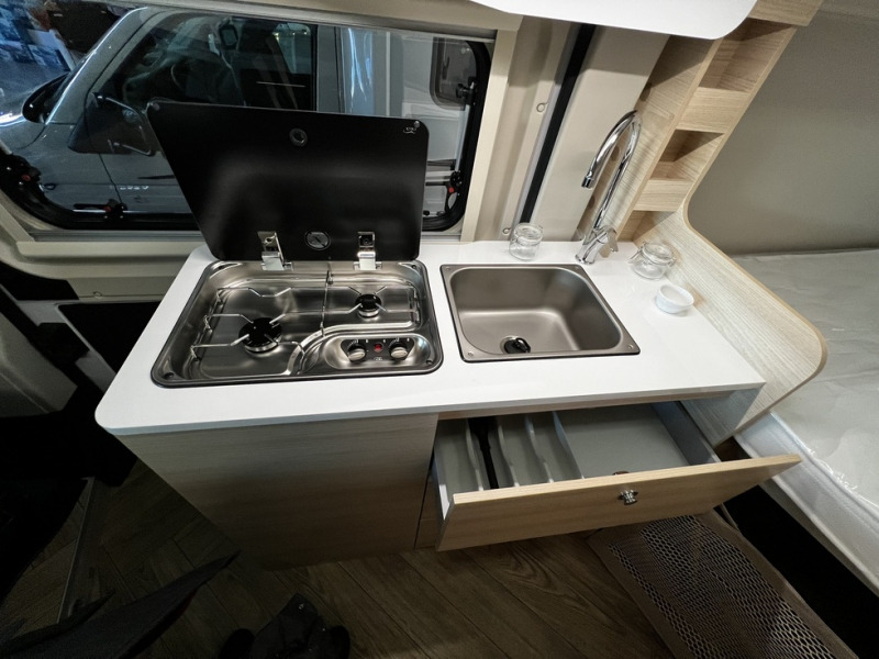 Chausson V594S First Line - Campingbil: bild 5 Chausson V594S First Line - Campingbil: bild 5