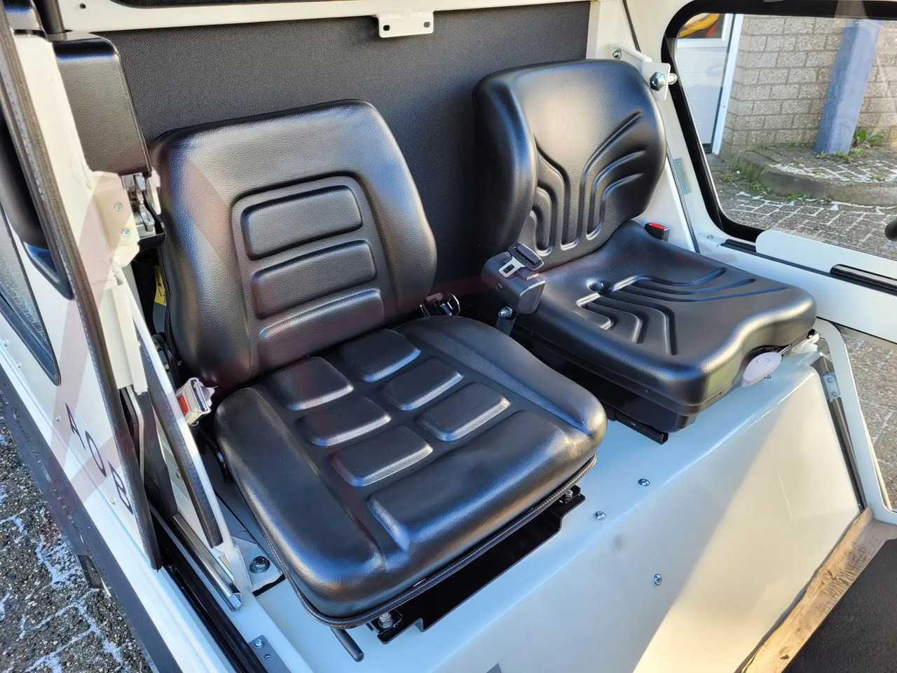 CHARLATTE T135 EVO - Bagagetraktor: bild 2 CHARLATTE T135 EVO - Bagagetraktor: bild 2