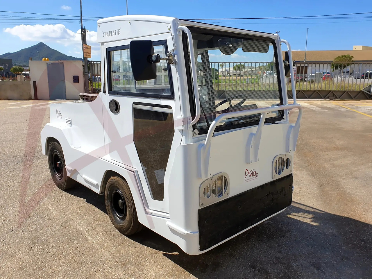 CHARLATTE TE.225 - Bagagetraktor: bild 1 CHARLATTE TE.225 - Bagagetraktor: bild 1