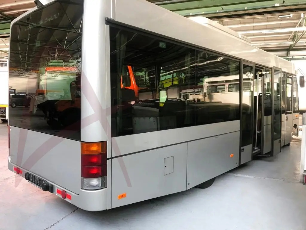 CONTRAC COBUS 2400 - Flygbuss: bild 2 CONTRAC COBUS 2400 - Flygbuss: bild 2