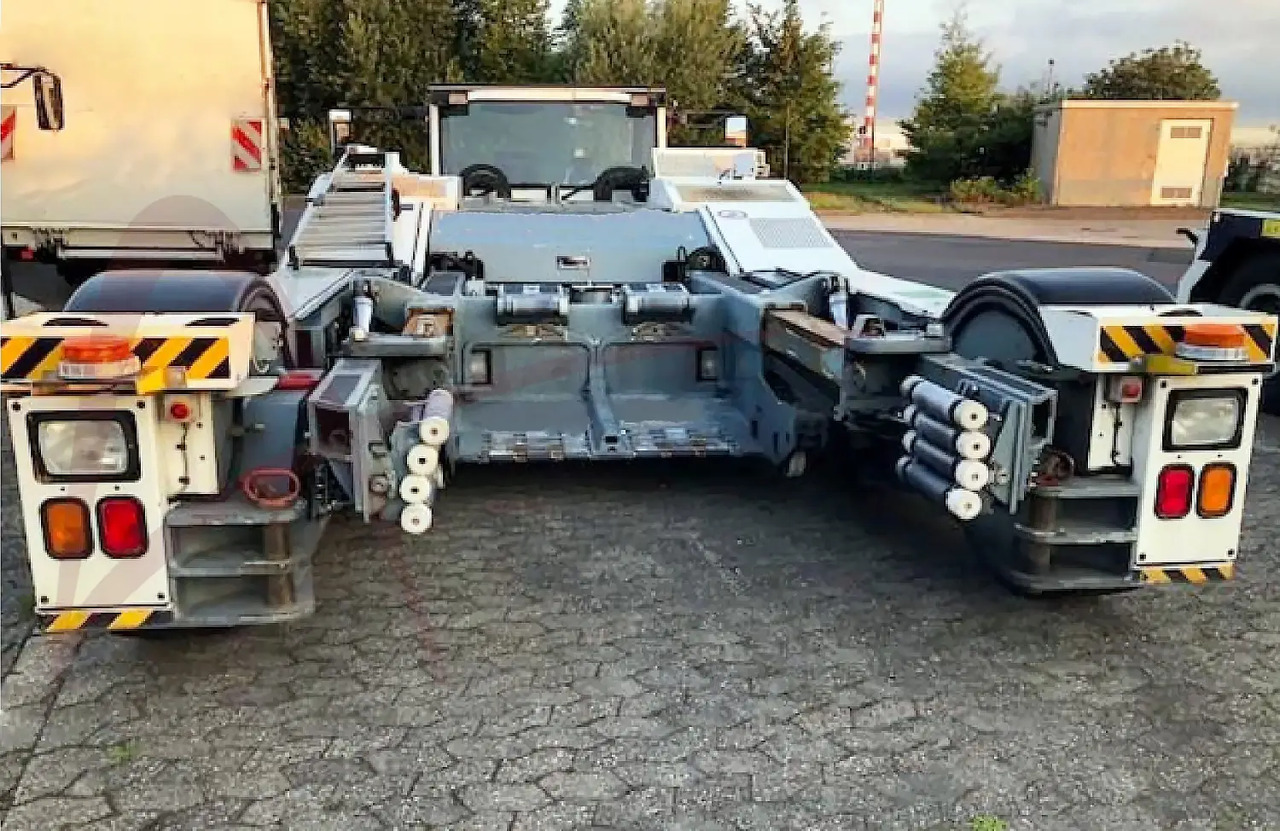 GOLDHOFER AST-2F 400 - Pushbacktraktor: bild 2 GOLDHOFER AST-2F 400 - Pushbacktraktor: bild 2
