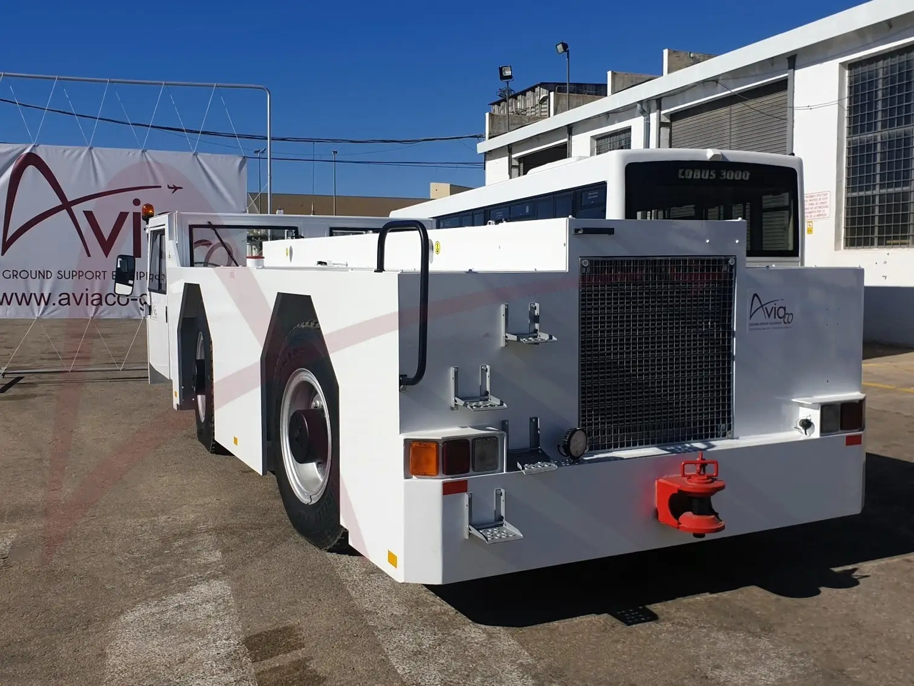 SCHOPF F180 - Pushbacktraktor: bild 5 SCHOPF F180 - Pushbacktraktor: bild 5