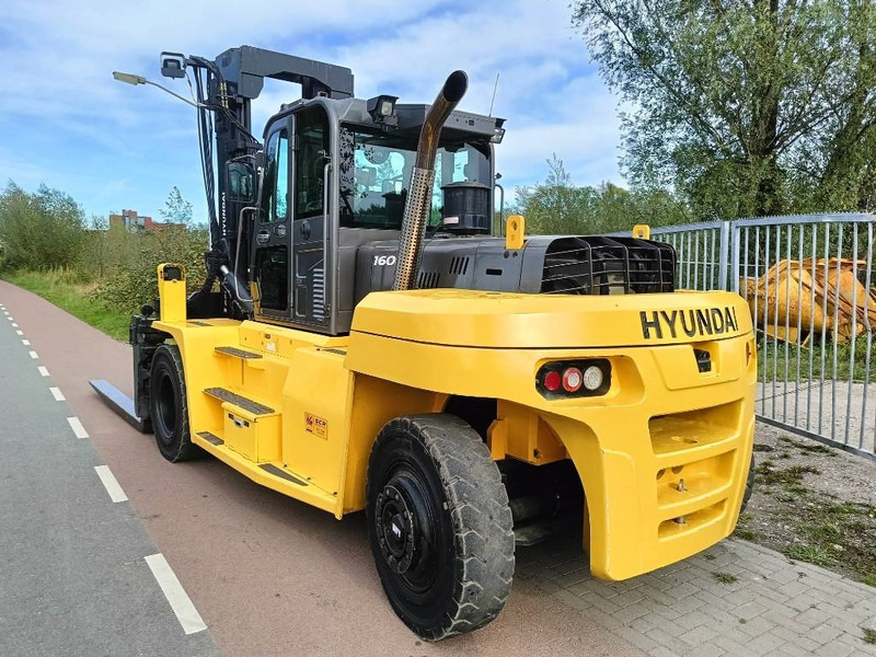 Hyundai 160 D-9 heftruck forklift stapler 16 ton CE - Dieseltruck: bild 4 Hyundai 160 D-9 heftruck forklift stapler 16 ton CE - Dieseltruck: bild 4