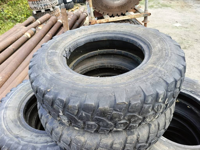 Michelin 6,50 R16 C 7,00R16 C 22/100R16 255/100R16 banden l - Däck och fälgar för Byggmaskiner: bild 5 Michelin 6,50 R16 C 7,00R16 C 22/100R16 255/100R16 banden l - Däck och fälgar för Byggmaskiner: bild 5