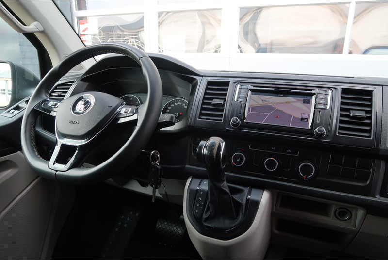 Volkswagen Transporter 2.0 TDI L2H1 Highline AUT/ NAVI/ CAMERA/ CRUISE/ AIRCO/ LEDER/ TREKHAAK - Små skåpbil: bild 5 Volkswagen Transporter 2.0 TDI L2H1 Highline AUT/ NAVI/ CAMERA/ CRUISE/ AIRCO/ LEDER/ TREKHAAK - Små skåpbil: bild 5