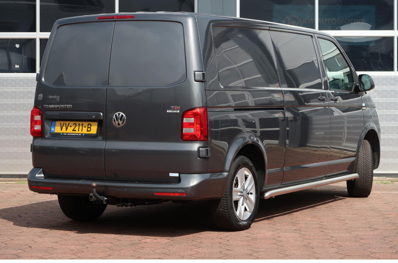 Volkswagen Transporter 2.0 TDI L2H1 Highline AUT/ NAVI/ CAMERA/ CRUISE/ AIRCO/ LEDER/ TREKHAAK - Små skåpbil: bild 4 Volkswagen Transporter 2.0 TDI L2H1 Highline AUT/ NAVI/ CAMERA/ CRUISE/ AIRCO/ LEDER/ TREKHAAK - Små skåpbil: bild 4
