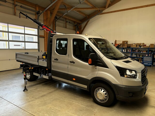 FORD Transit FT 350L Doka TdCI 1.2t Fassi Kran - Transportbil med flak, Dubbelhytt transportbil: bild 1 FORD Transit FT 350L Doka TdCI 1.2t Fassi Kran - Transportbil med flak, Dubbelhytt transportbil: bild 1