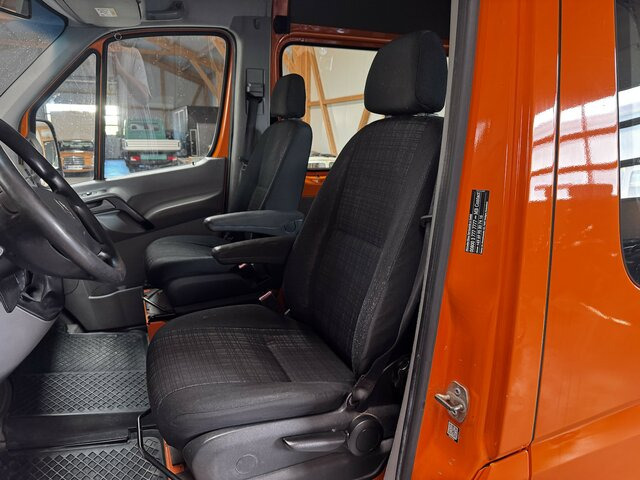MERCEDES-BENZ Sprinter 316 CDI 4x4 Allrad L2H2 1. Hand!... - Skåpbil, Dubbelhytt transportbil: bild 4 MERCEDES-BENZ Sprinter 316 CDI 4x4 Allrad L2H2 1. Hand!... - Skåpbil, Dubbelhytt transportbil: bild 4
